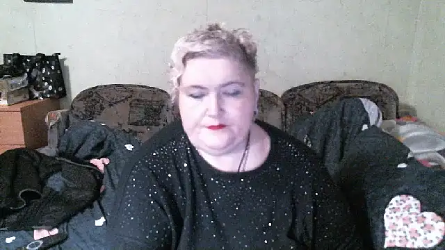 Snapshot of Lana555 chatting on 11.11.25 Lana555 online show from 11.11.25