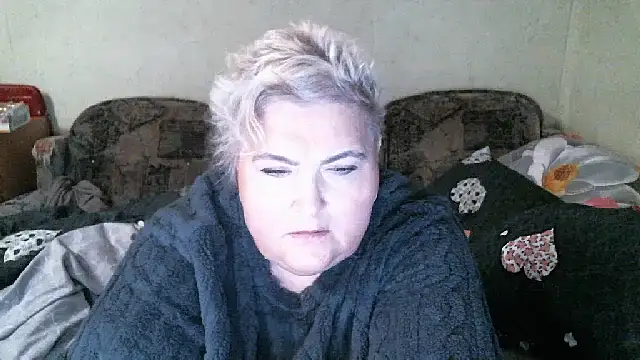 Snapshot of Lana555 chatting on 12.16.25 Lana555 online show from 12.16.25