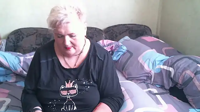 Snapshot of Lana555 chatting on 05.19.26 Lana555 online show from 05.19.26