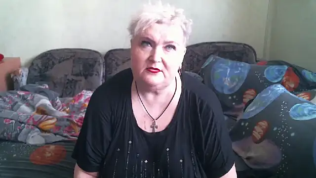 Snapshot of Lana555 chatting on 07.17.26 Lana555 online show from 07.17.26
