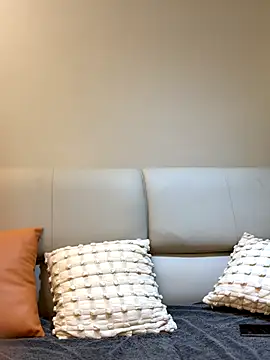 Lexiluv1 online show from 12.14.25