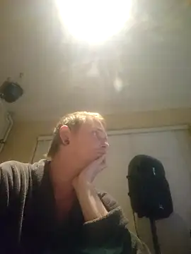 piercingpik online show from 04.29.26