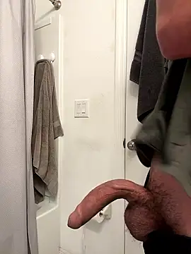 Snapshot of Ryan_12xX chatting on 01.09.26 Ryan 12xX online show from 01.09.26