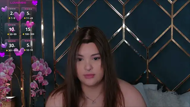 EmilyHyde online show from 02.22.26