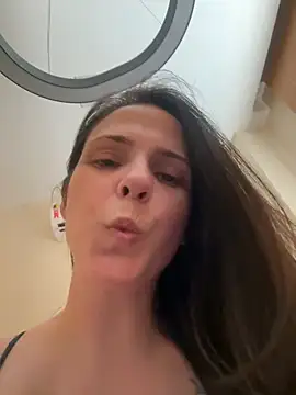 Lady LauraRose online show from 10.20.25