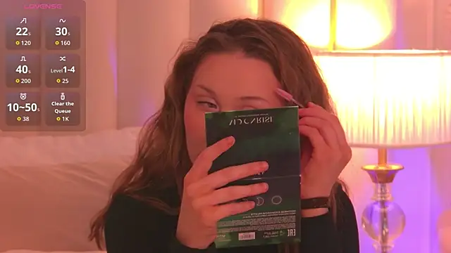 Snapshot of NancySmitts chatting on 02.22.26 NancySmitts online show from 02.22.26