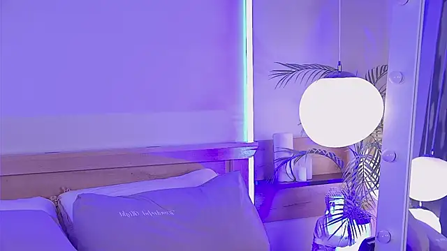 MiaEuphoria  online show from 02.14.26