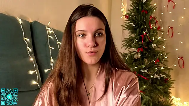 Snapshot of chloemilka chatting on 01.12.26 chloemilka online show from 01.12.26