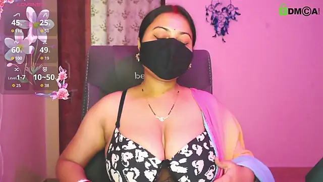 Snapshot of SassyWildCouple chatting on 07.17.26 SassyWildCouple online show from 07.17.26