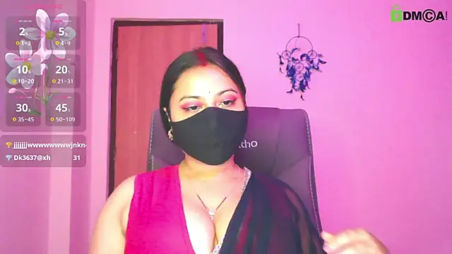 Snapshot of SassyWildCouple chatting on 07.21.26 SassyWildCouple online show from 07.21.26
