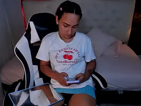 Snapshot of salome_rojas_ chatting on 01.14.26 salome rojas online show from 01.14.26