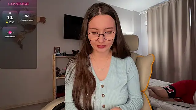 wwow meow online show from 10.11.25