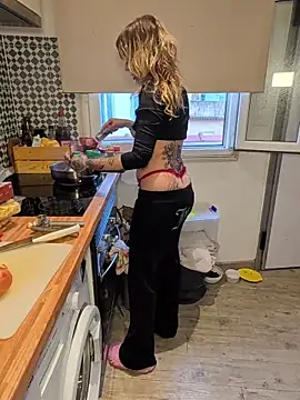 sarahpearlx online show from 02.11.26