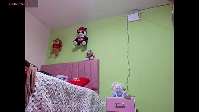 hot Dariana pantyhose online show from 09.14.25