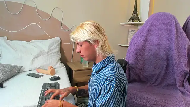 Enrrixxx  online show from 01.10.26