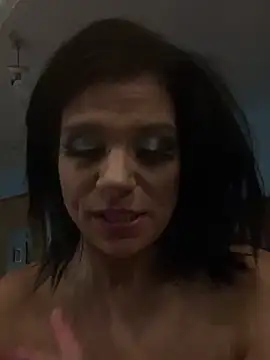 Snapshot of ovmilf chatting on 10.29.25 ovmilf online show from 10.29.25