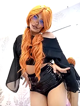 selenareyes online show from 10.22.25