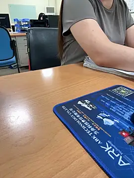 Snapshot of PhuongNhi21 chatting on 10.07.25 PhuongNhi21 online show from 10.07.25