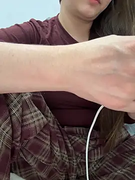 Snapshot of PhuongNhi21 chatting on 10.23.25 PhuongNhi21 online show from 10.23.25