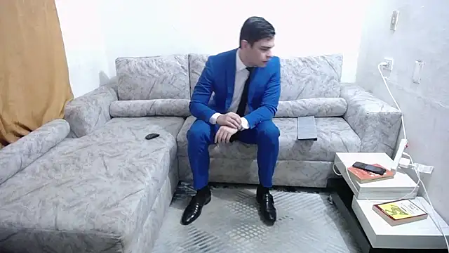 Victor Maitland online show from 02.10.26