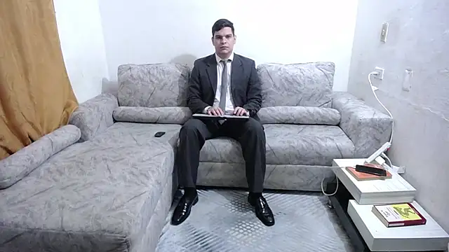 Snapshot of Victor_Maitland chatting on 06.06.26 Victor Maitland online show from 06.06.26