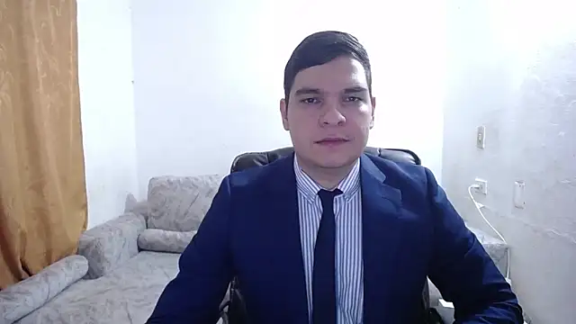 Snapshot of Victor_Maitland chatting on 06.17.26 Victor Maitland online show from 06.17.26