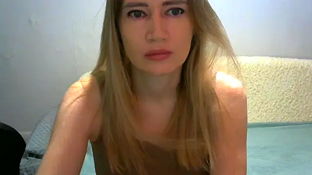 JessFoxxx online show from 12.17.25