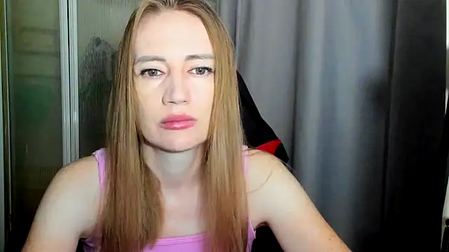 JessFoxxx online show from 06.11.26