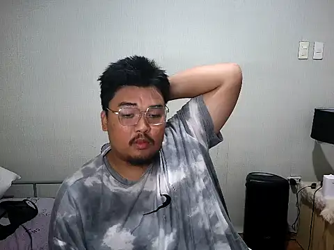 Snapshot of arthur_shelby2 chatting on 02.13.26 arthur shelby2 online show from 02.13.26