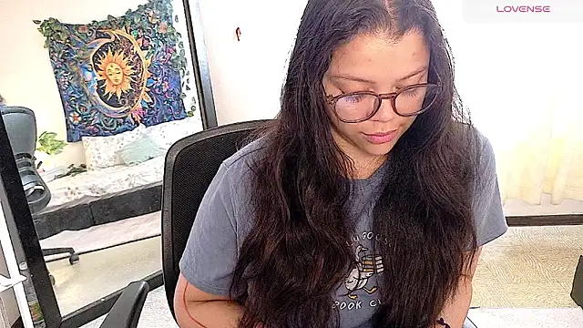 Snapshot of Amanda_sweet chatting on 05.11.26 Amanda sweet online show from 05.11.26