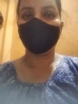 Desi couple305 online show from 02.11.26