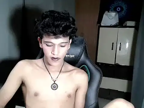 kenbigcockxx online show from 11.10.25