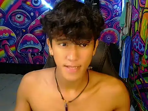 Snapshot of kenbigcockxx chatting on 06.11.26 kenbigcockxx online show from 06.11.26
