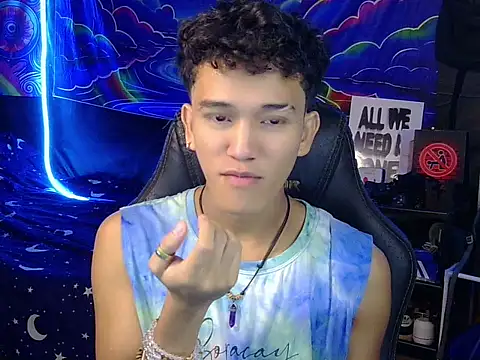 Snapshot of kenbigcockxx chatting on 07.10.26 kenbigcockxx online show from 07.10.26
