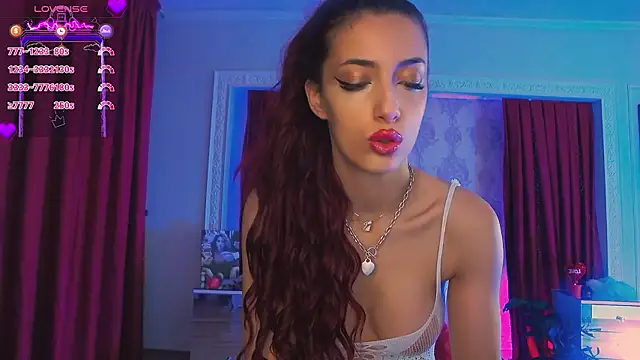 Snapshot of HeidiKendal chatting on 02.13.26 HeidiKendal online show from 02.13.26