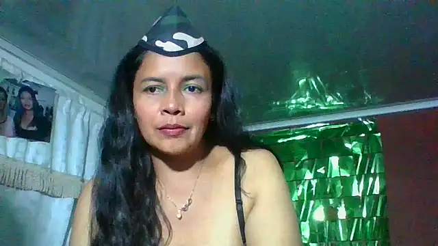DianaOchoa  online show from 10.20.25
