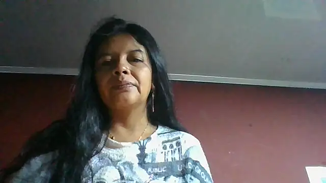 Snapshot of DianaOchoa_ chatting on 06.17.26 DianaOchoa online show from 06.17.26