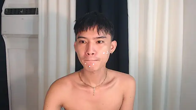 Snapshot of asian_dai chatting on 11.17.25 asian dai online show from 11.17.25