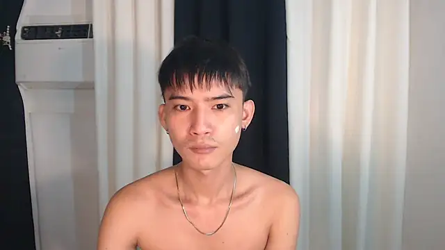 Snapshot of asian_dai chatting on 11.18.25 asian dai online show from 11.18.25