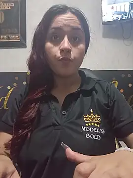 Snapshot of candy__fox_ chatting on 10.28.25 candy fox online show from 10.28.25