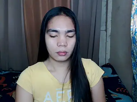 Snapshot of Simple_Martina chatting on 11.29.25 Simple Martina online show from 11.29.25