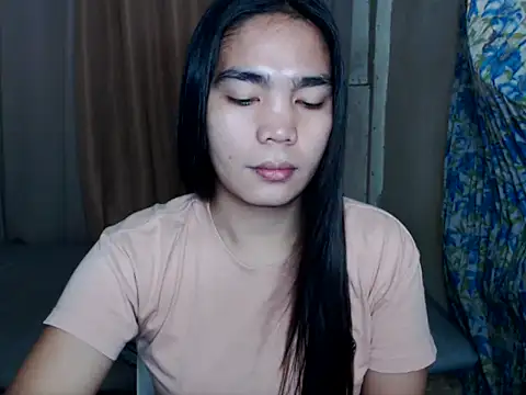 Snapshot of Simple_Martina chatting on 12.16.25 Simple Martina online show from 12.16.25