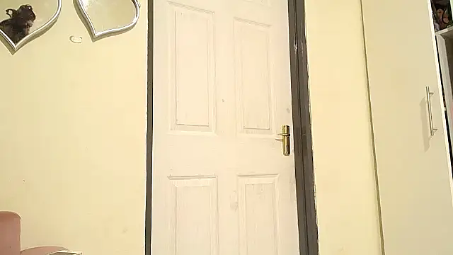 Snapshot of Goddessberry chatting on 10.26.25 Goddessberry online show from 10.26.25