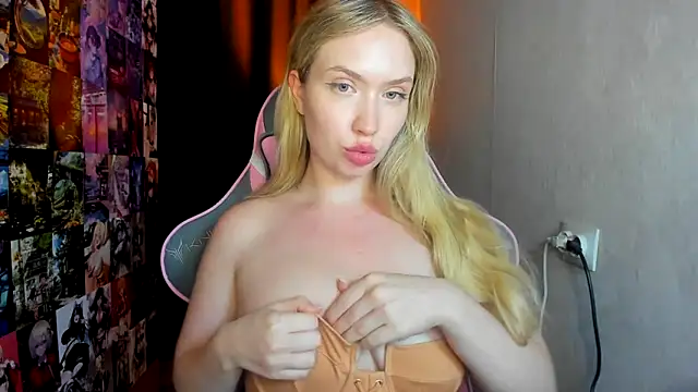 Snapshot of NicoleRiccii chatting on 09.08.25 NicoleRiccii online show from 09.08.25