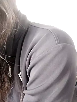 babychill09 online show from 11.29.25