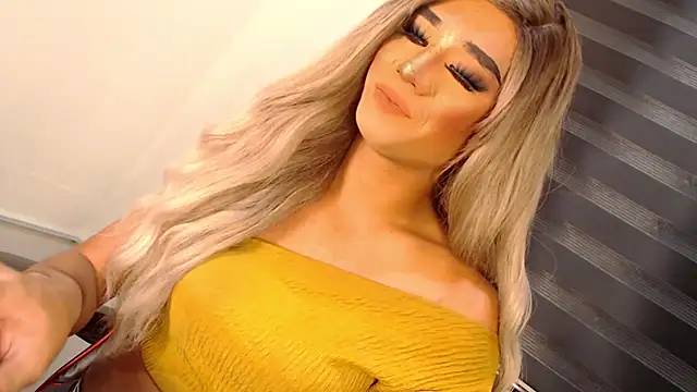 SissifyMeNow online show from 11.11.25