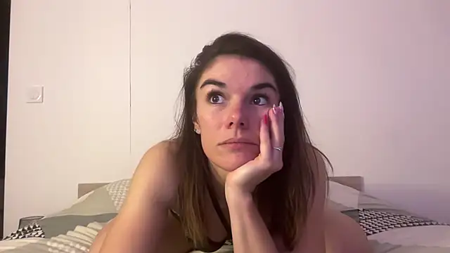 Snapshot of Caro663 chatting on 10.23.25 Caro663 online show from 10.23.25