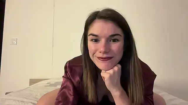 Snapshot of Caro663 chatting on 11.22.25 Caro663 online show from 11.22.25