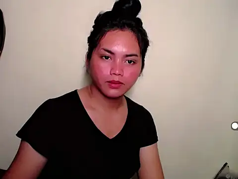 zhillycate online show from 09.18.25