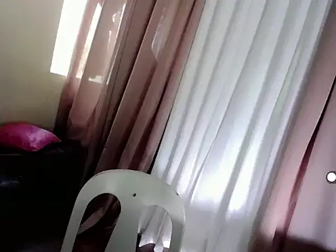 zhillycate online show from 10.16.25